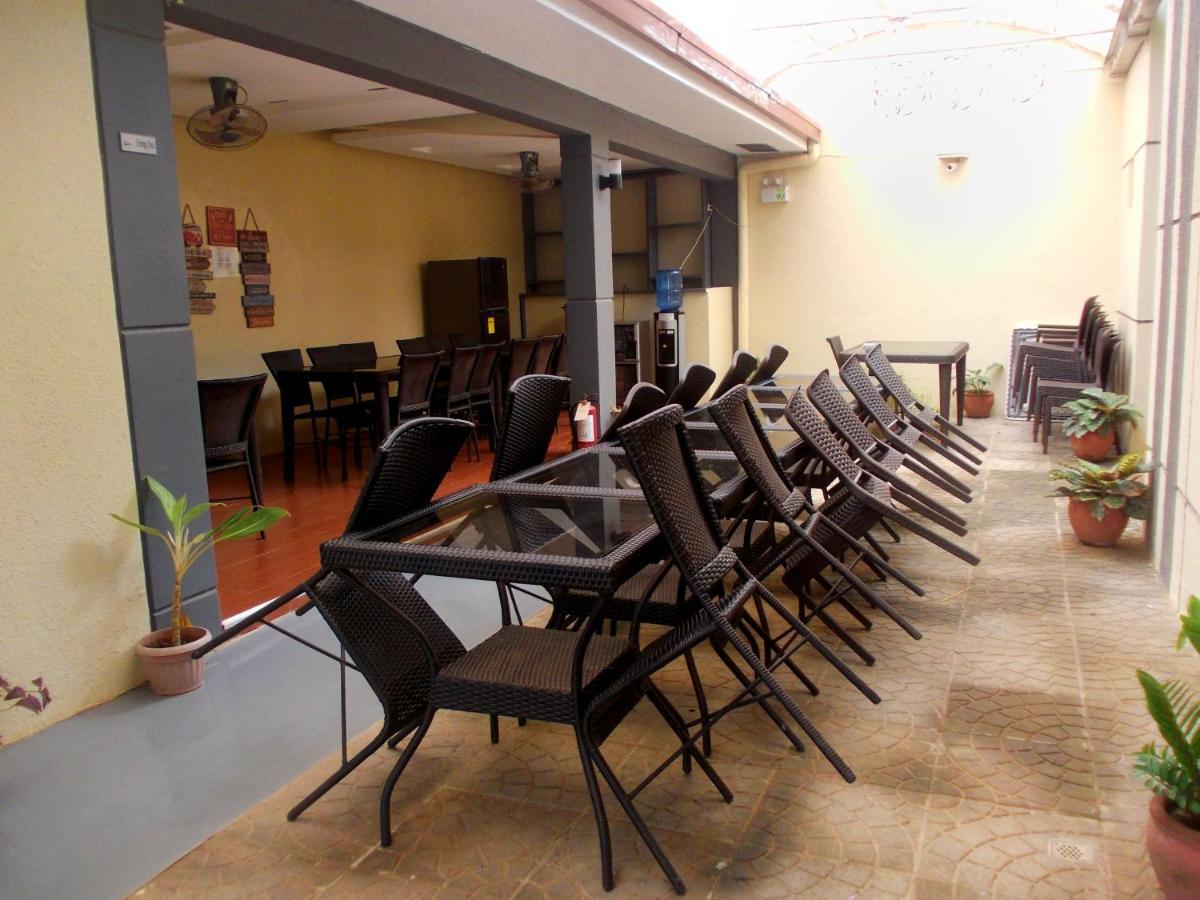 Abrhys Ridge Inn Корон Экстерьер фото